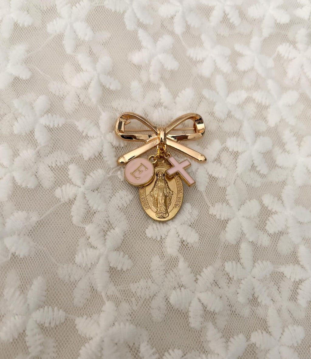 Broche de protection Vierge Marie personnalisée – Cadeau catholique pour bébé