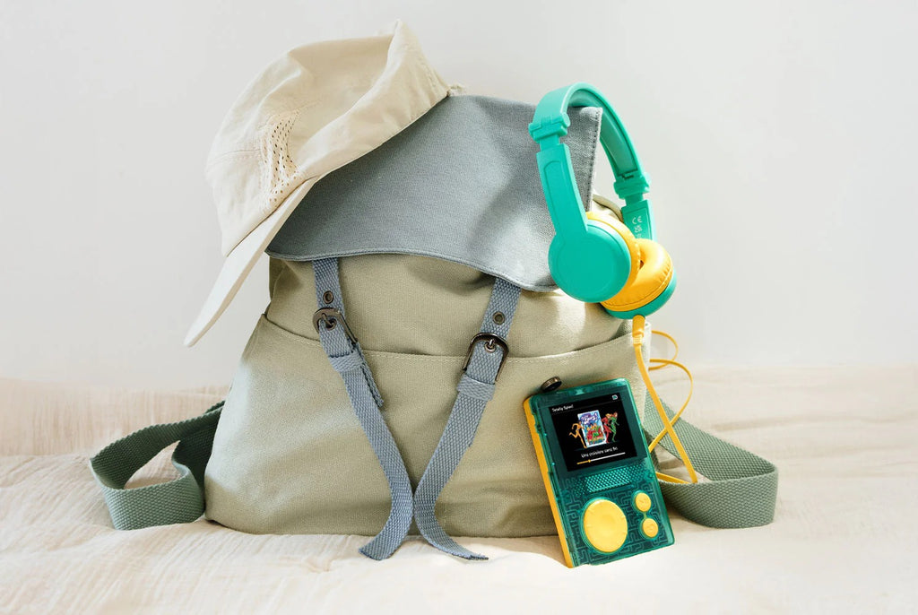 Baladeur interactif avec sa coque de protection verte FLAM - Lunii