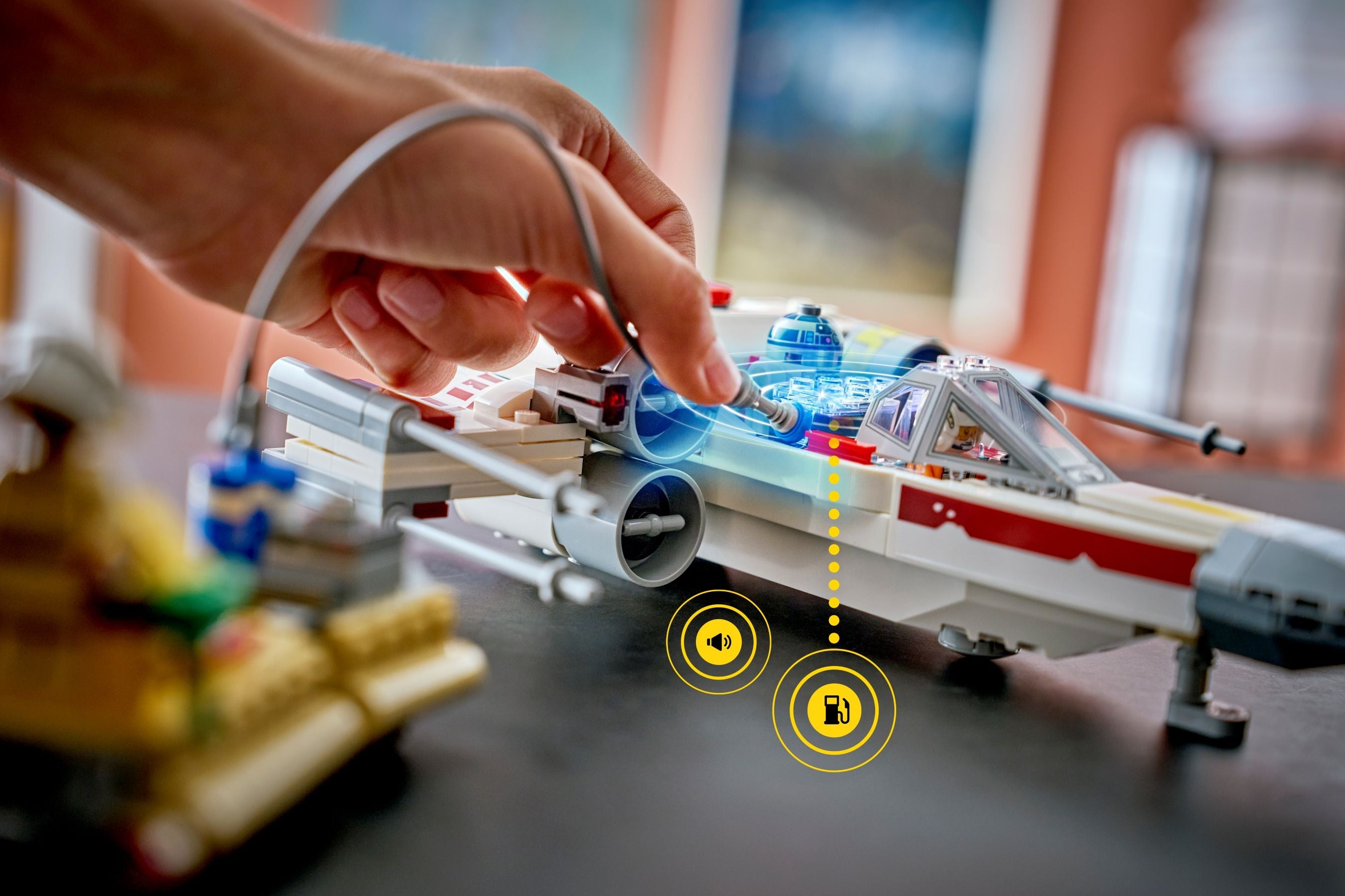 SMART Play : le X-Wing Red Five de Luke – LEGO Star Wars #75423
