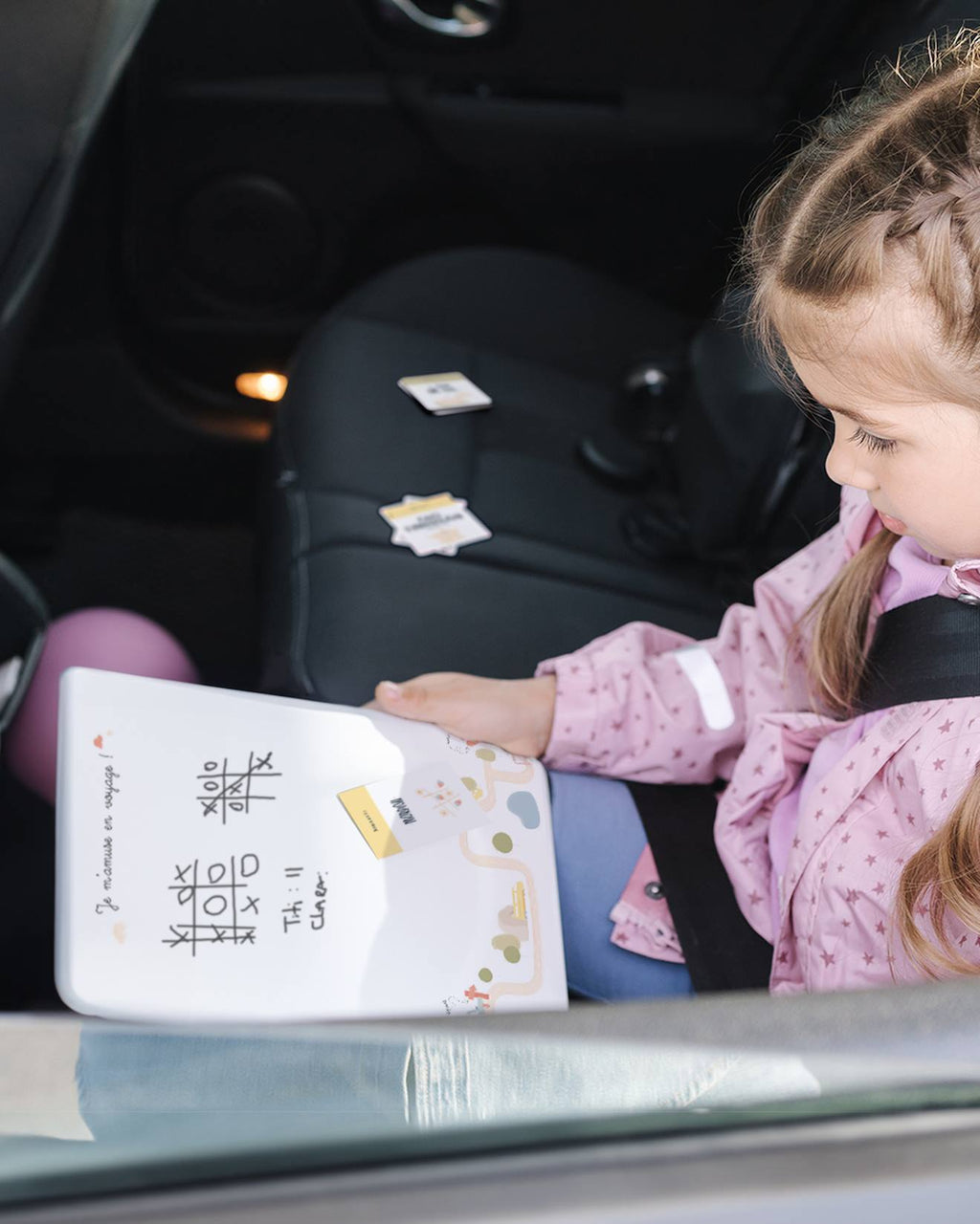 Je m'amuse en voyage – 50 activités blanc