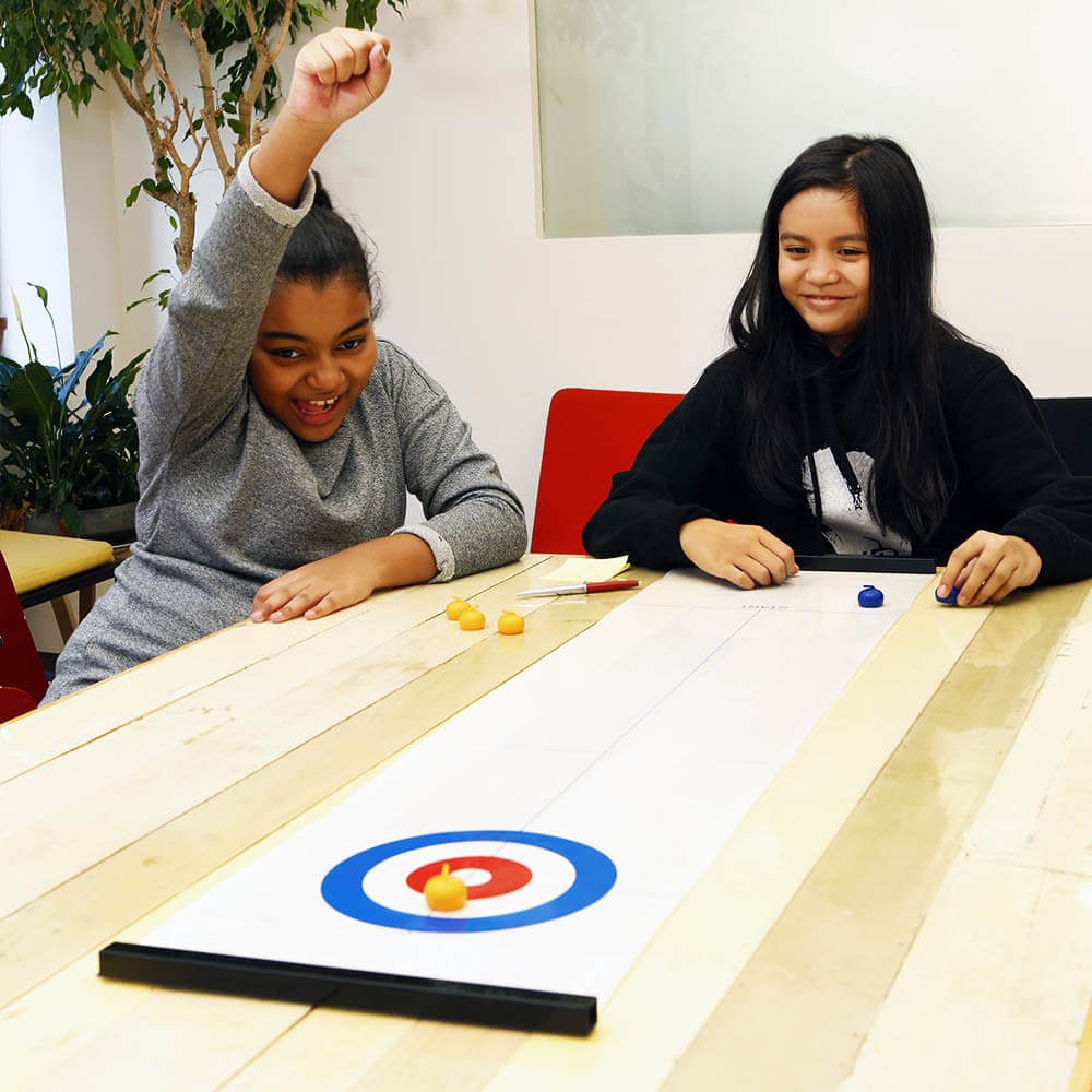 Jeu de Curling de Table - Jeux de Bureau Kikkerland