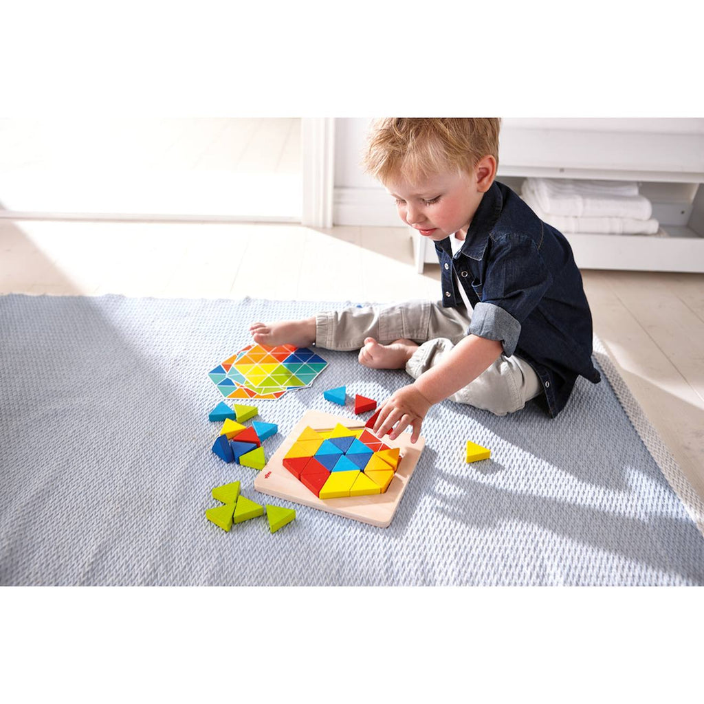 Jeu d'assemblage triangles magiques beige