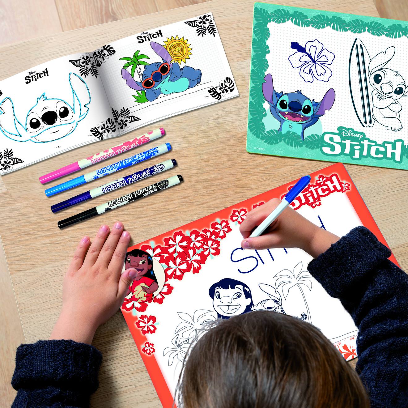 Jeu de coloriage Stitch - école de dessins avec feutres parfumés multicolore