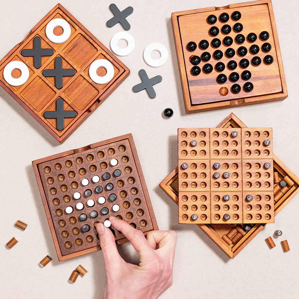 Jeu de Voyage en Bois Morpion - Jeux de Société Originaux