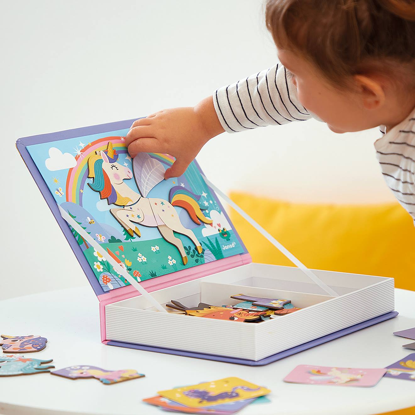 Jeu éducatif magnétique magnéti'book licornes multicolore