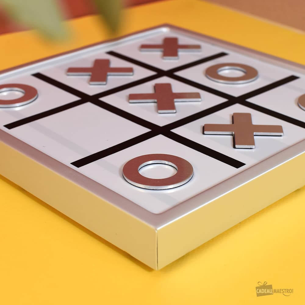 Jeu de Morpion Magnétique - Jeux de Société Originaux CadoMaestro