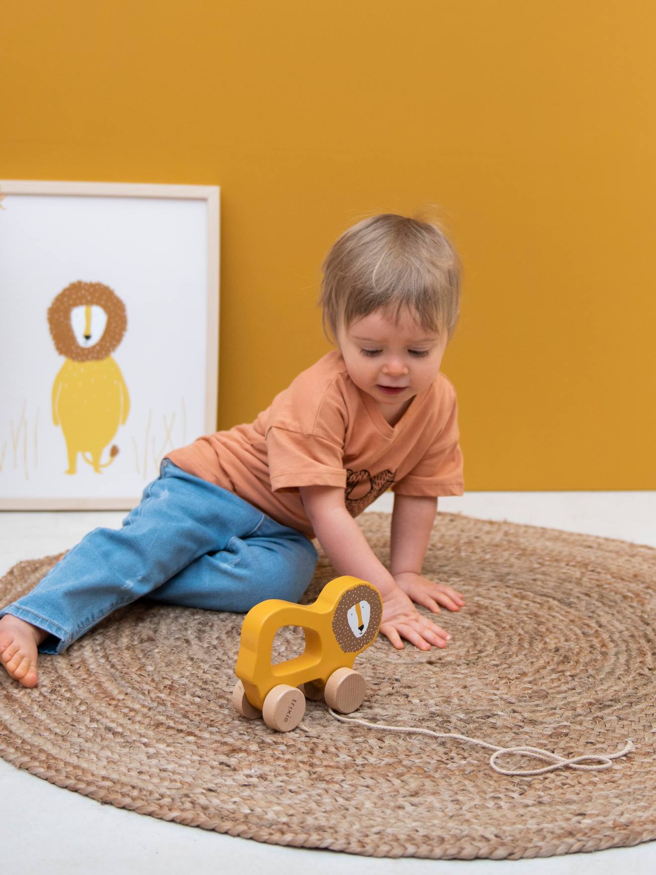 Jouet à tirer en bois - mr lion