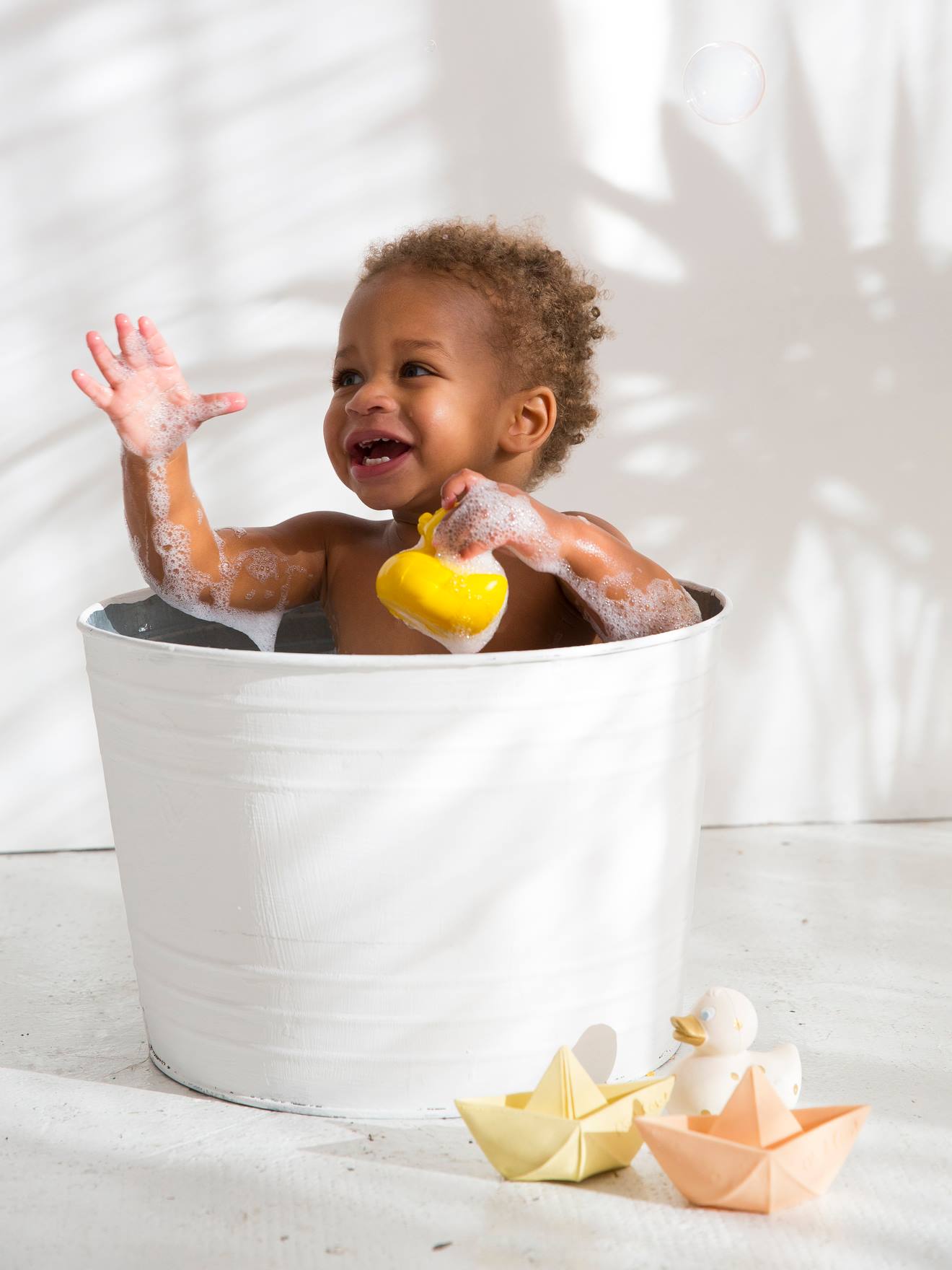Jouet de bain bateau origami - nude