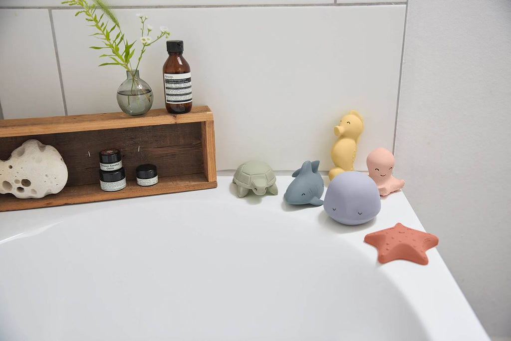 Jouet de bain en caoutchouc naturel etoile de mer rouge