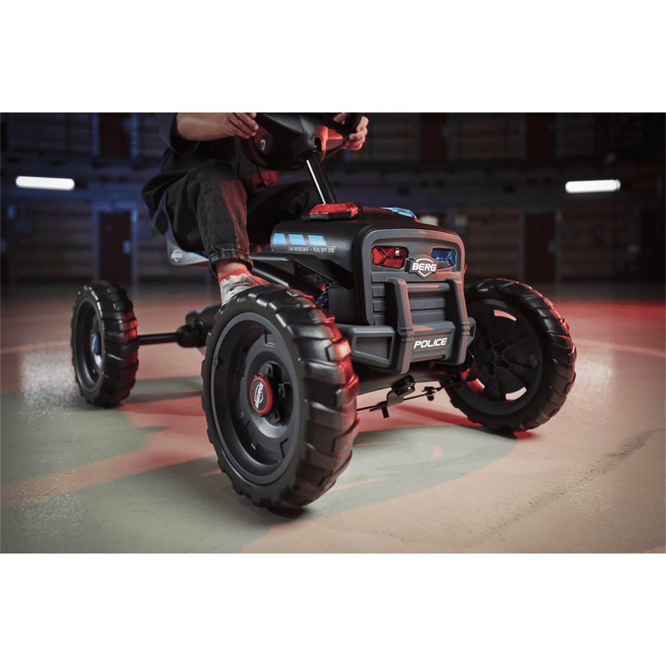 Kart à pédales pour enfants, 2+ ans, buzzy police black