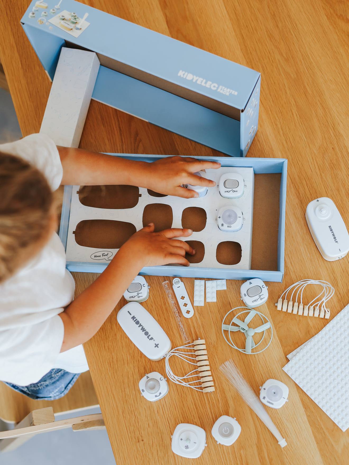 Kidyelec-starter mon premier kit d'électricité kidywolf multicolore