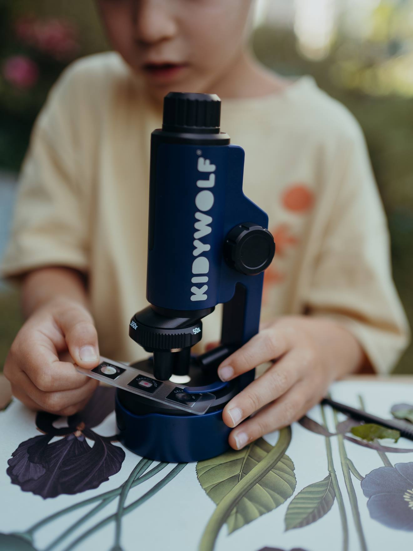 Kidymicroscope bleu nuit