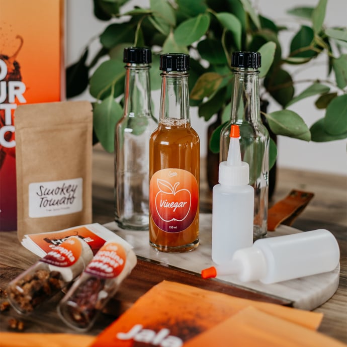 Kit cuisine Faire sa propre sauce piquante - Craftly