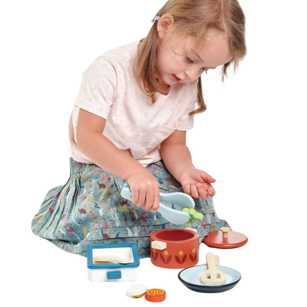 Kit de casserole et poêle en bois bleu, rouge, blanc