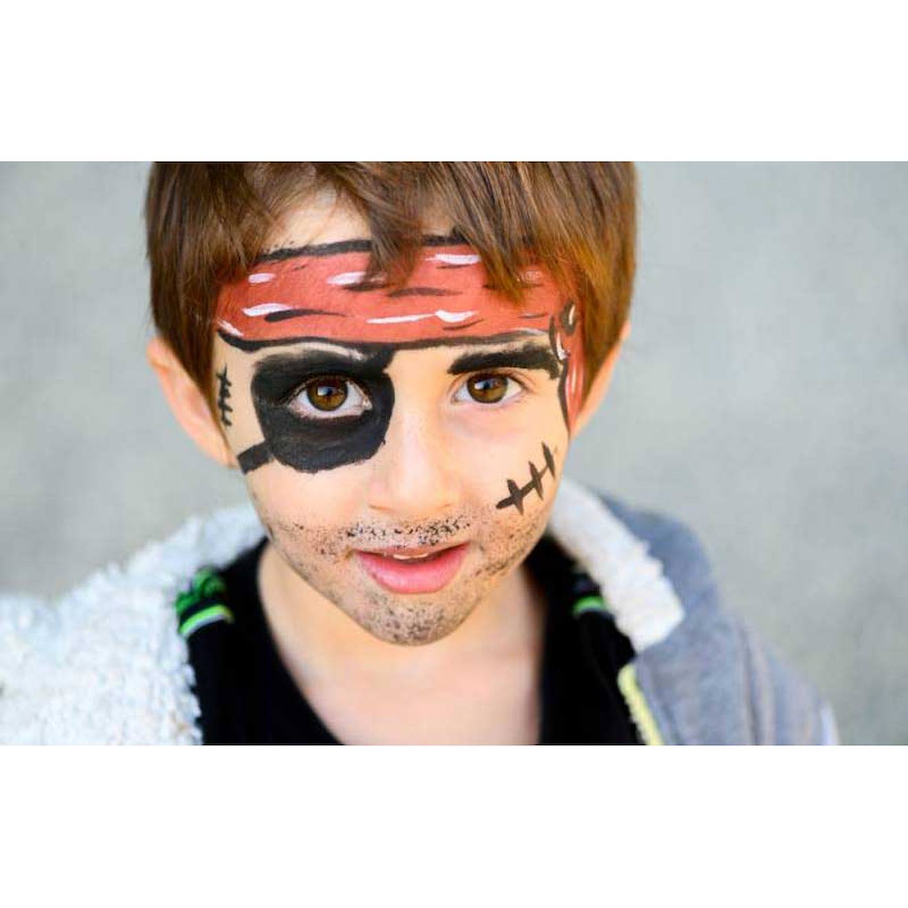 Kit de maquillage 3 couleurs pirate et coccinelle noir/blanc/rouge