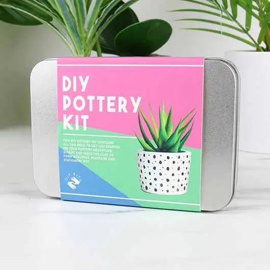 Créations en argile réalisées avec le kit DIY poterie