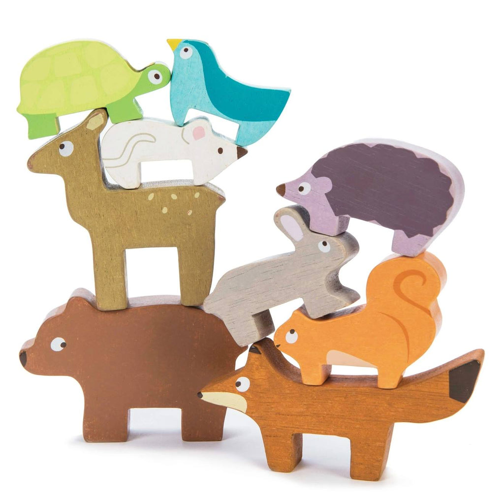 La tour des animaux de la forêt blanc