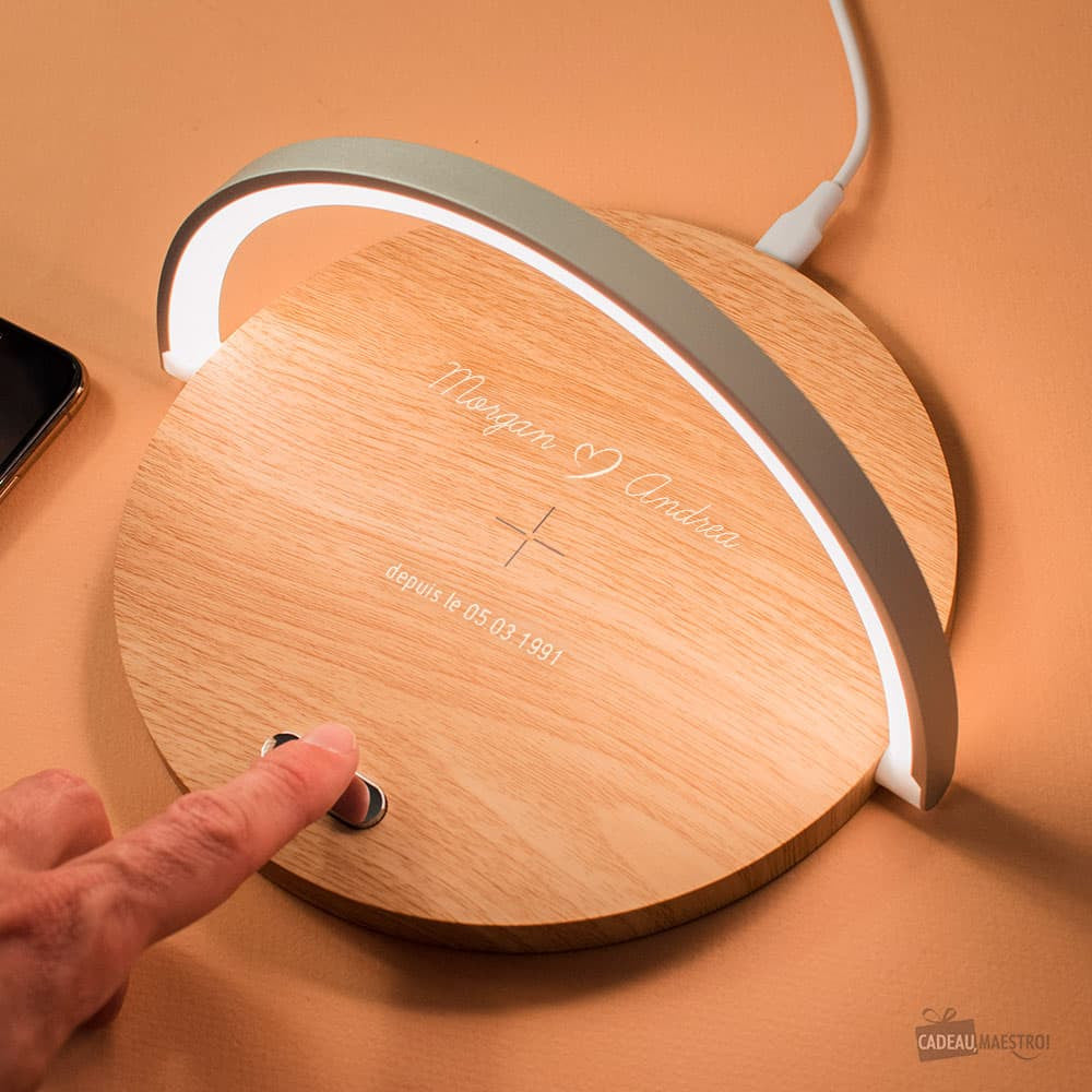 Lampe de Chevet Tactile Avec Station de Chargement Amoureux à Personnaliser - Lampe Personnalisée