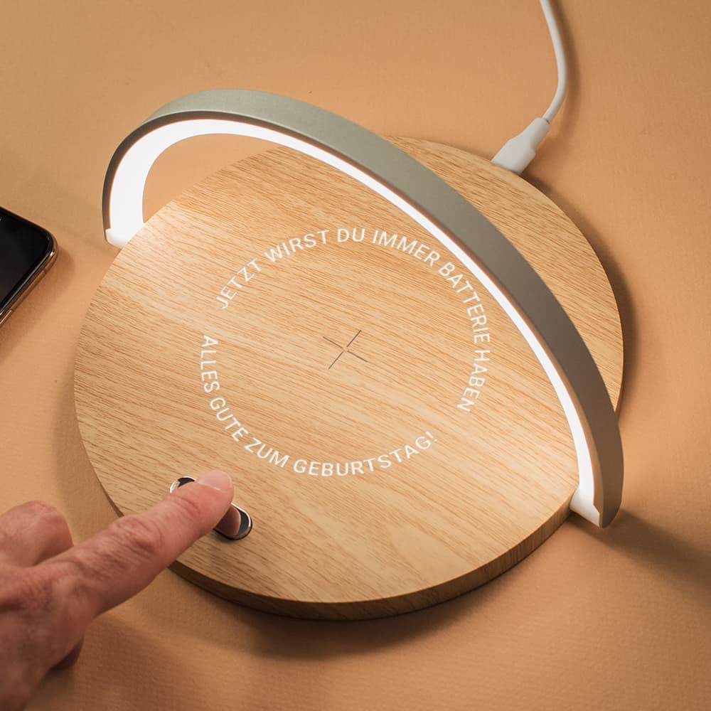 Lampe de Chevet Tactile Avec Station de Chargement à Personnaliser - Lampe Personnalisée