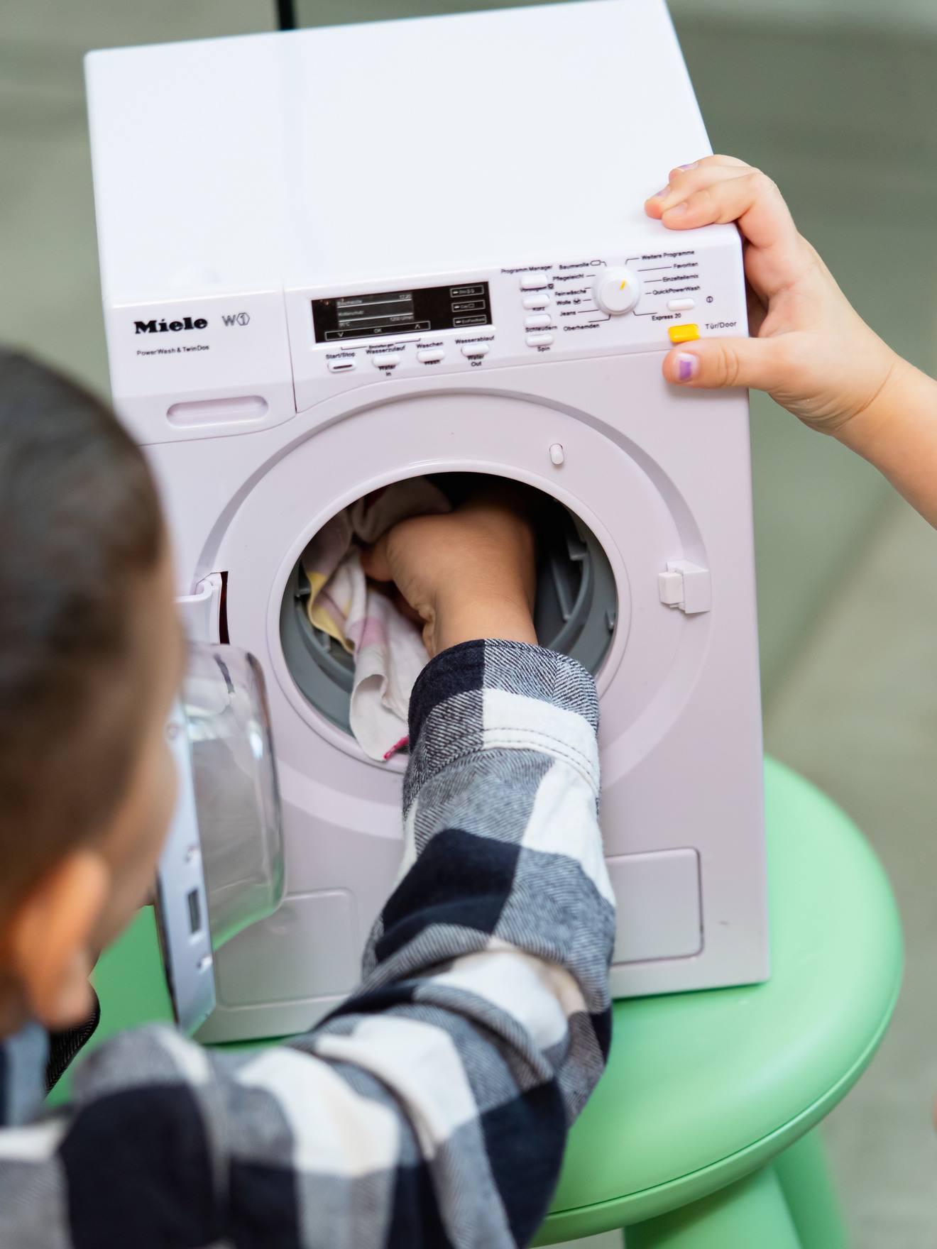 Lave-linge électronique multicolore