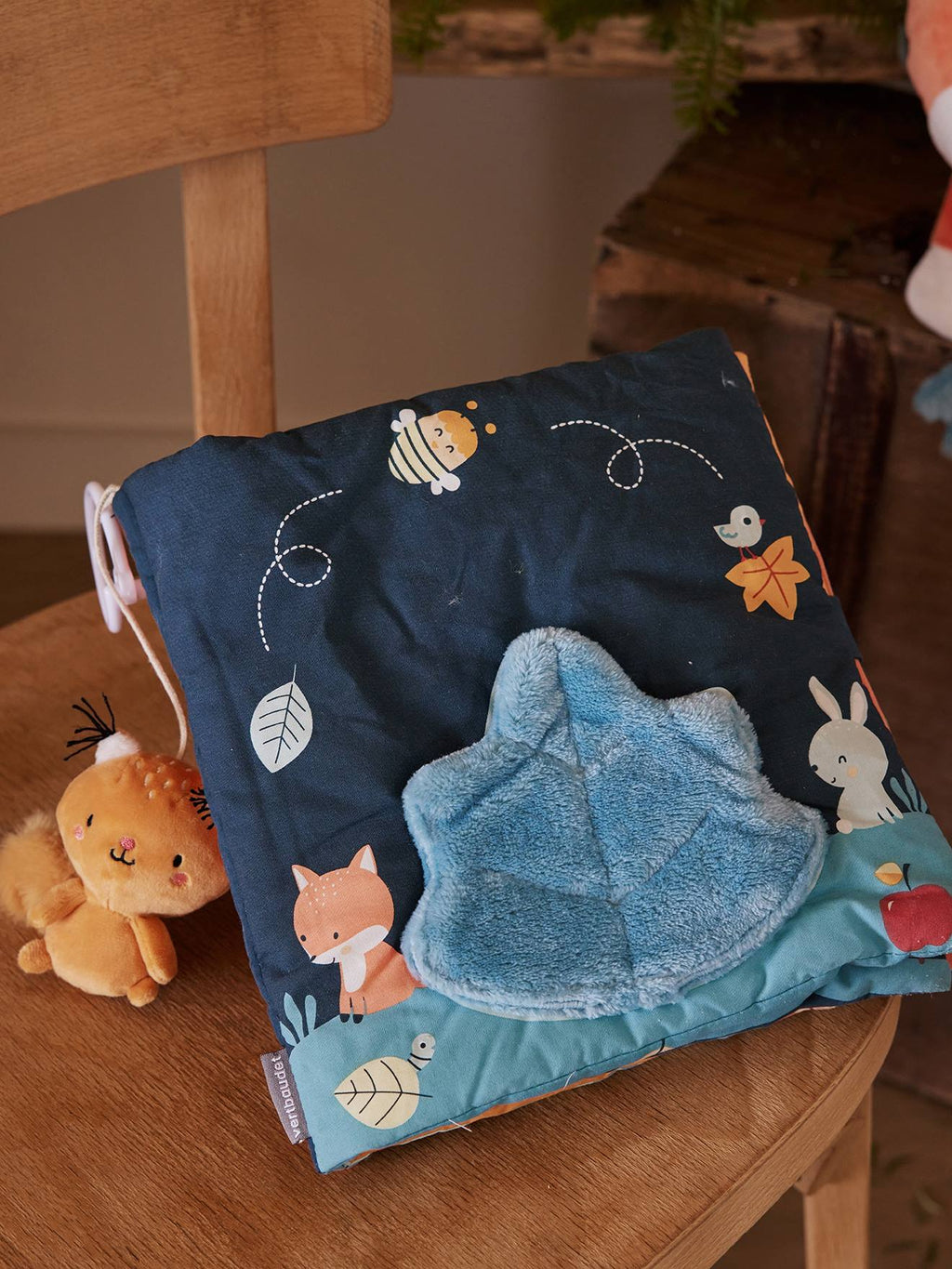 Livré d'activités en tissu les amis de la forêt vert