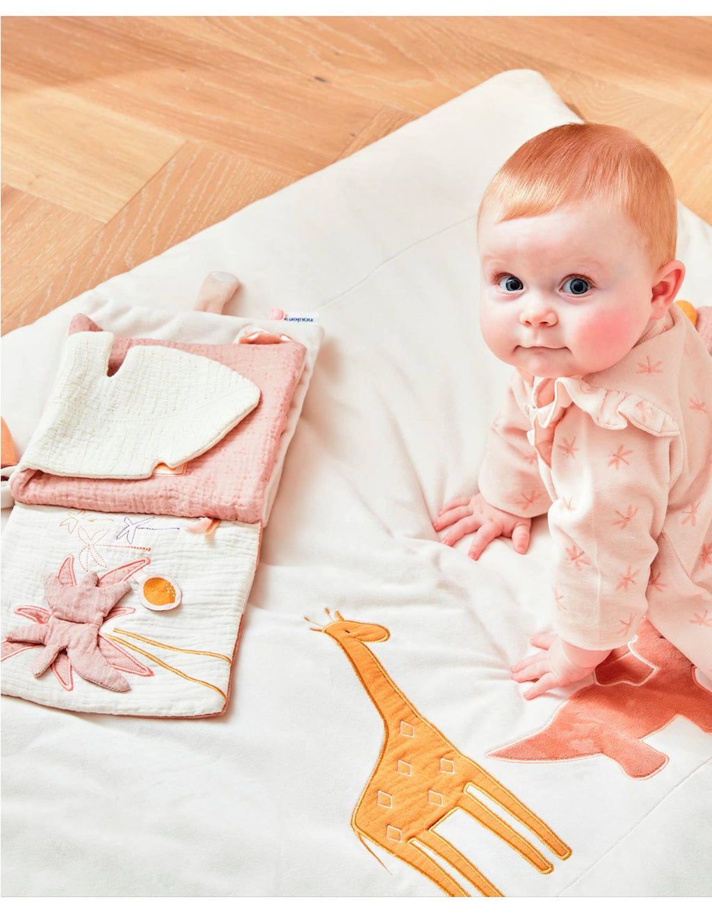 Livre d'activités popsie gigi & louli blanc