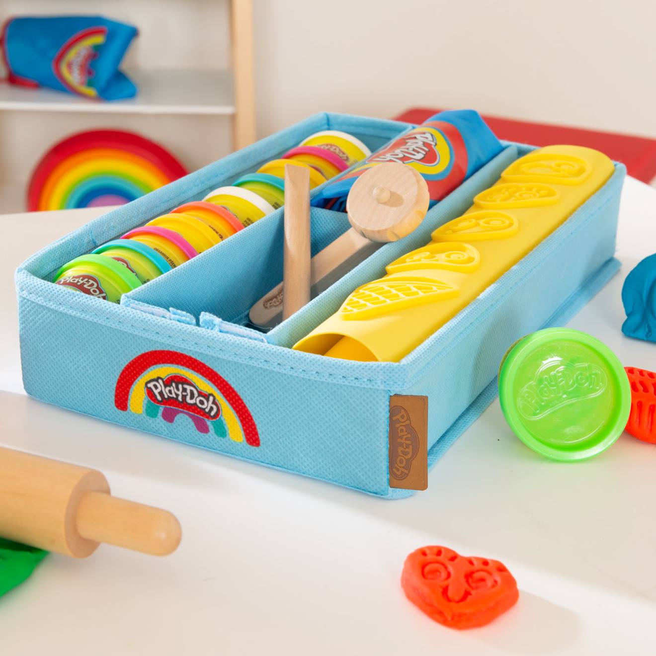 Lot de 12 pâtes à modeler + tablier + boîte en tissu + tapi 3D + accessoires en bois FSC multicolore