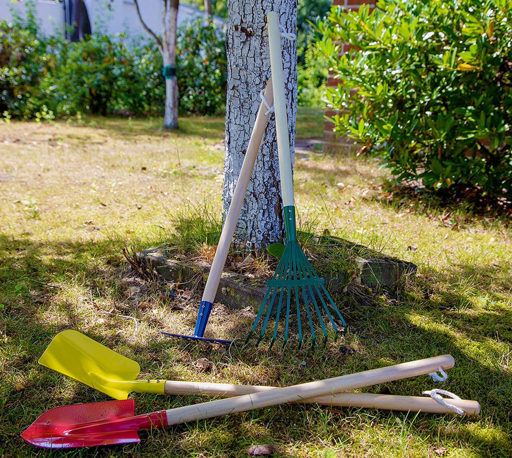 Lot d'outillage de jardin beige