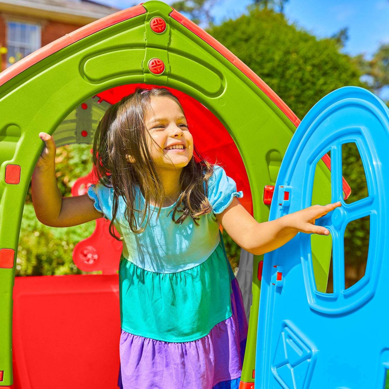 Maisonnette cabane dream house plastique bleu - rouge - vert
