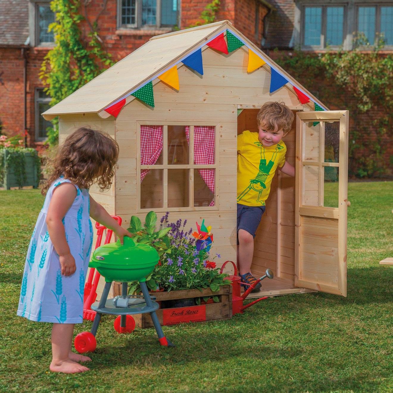 Maisonnette cabane enfant refuge bois FSC marron