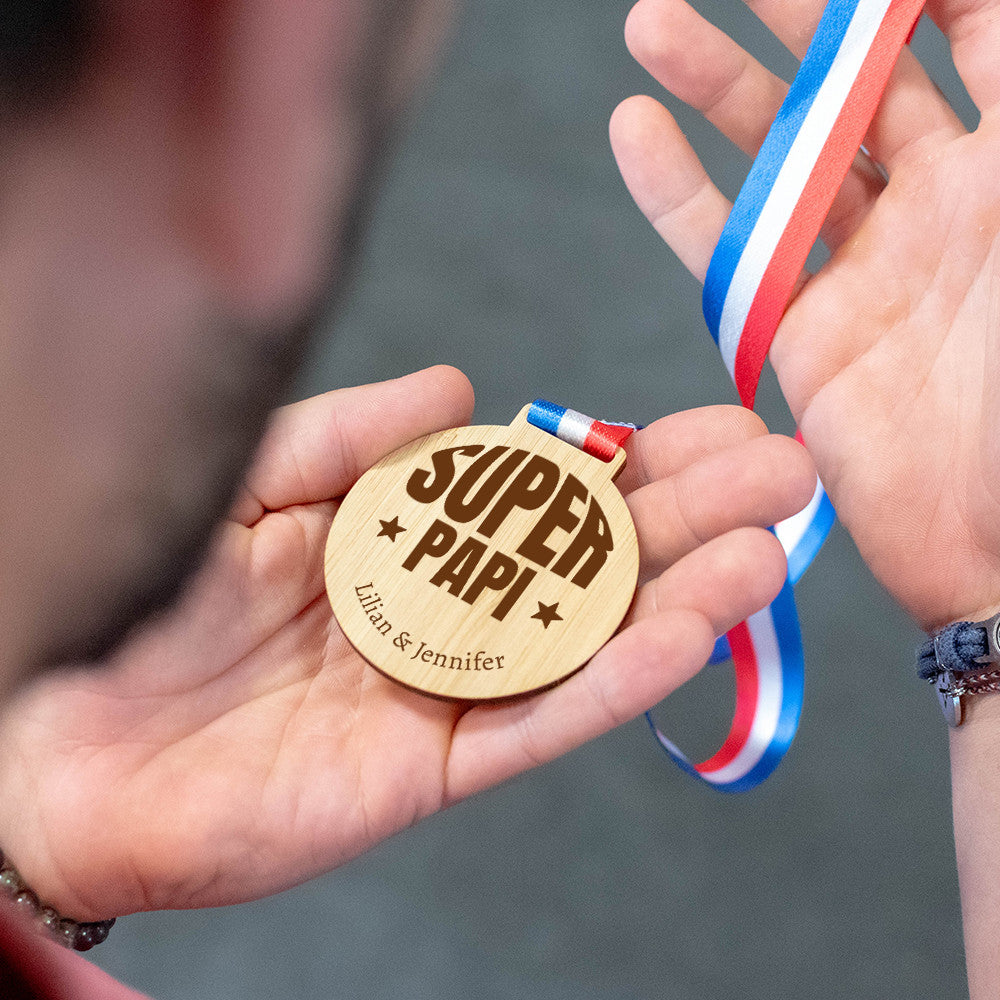 Médaille en Bois Super Papi à Personnaliser - Médailles Personnalisées