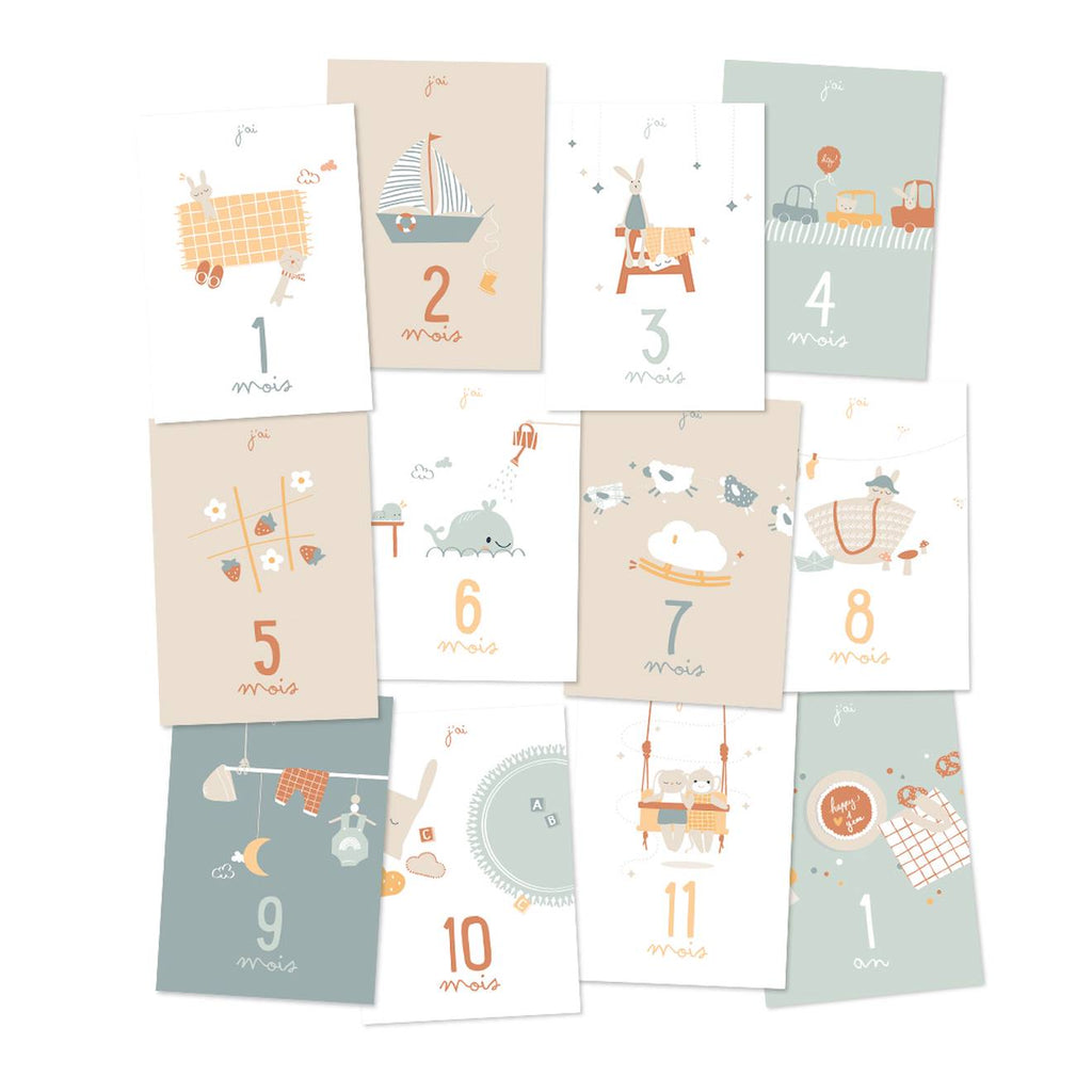 Mes premiers mois - cartes souvenirs bleu et beige, doux souvenirs