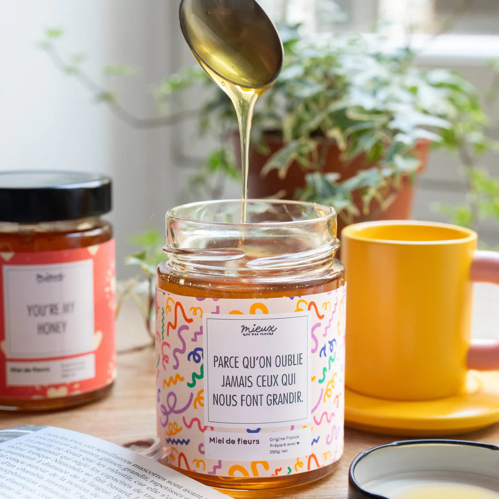 Pot de miel « Parce qu’on n’oublie jamais ceux qui nous font grandir »