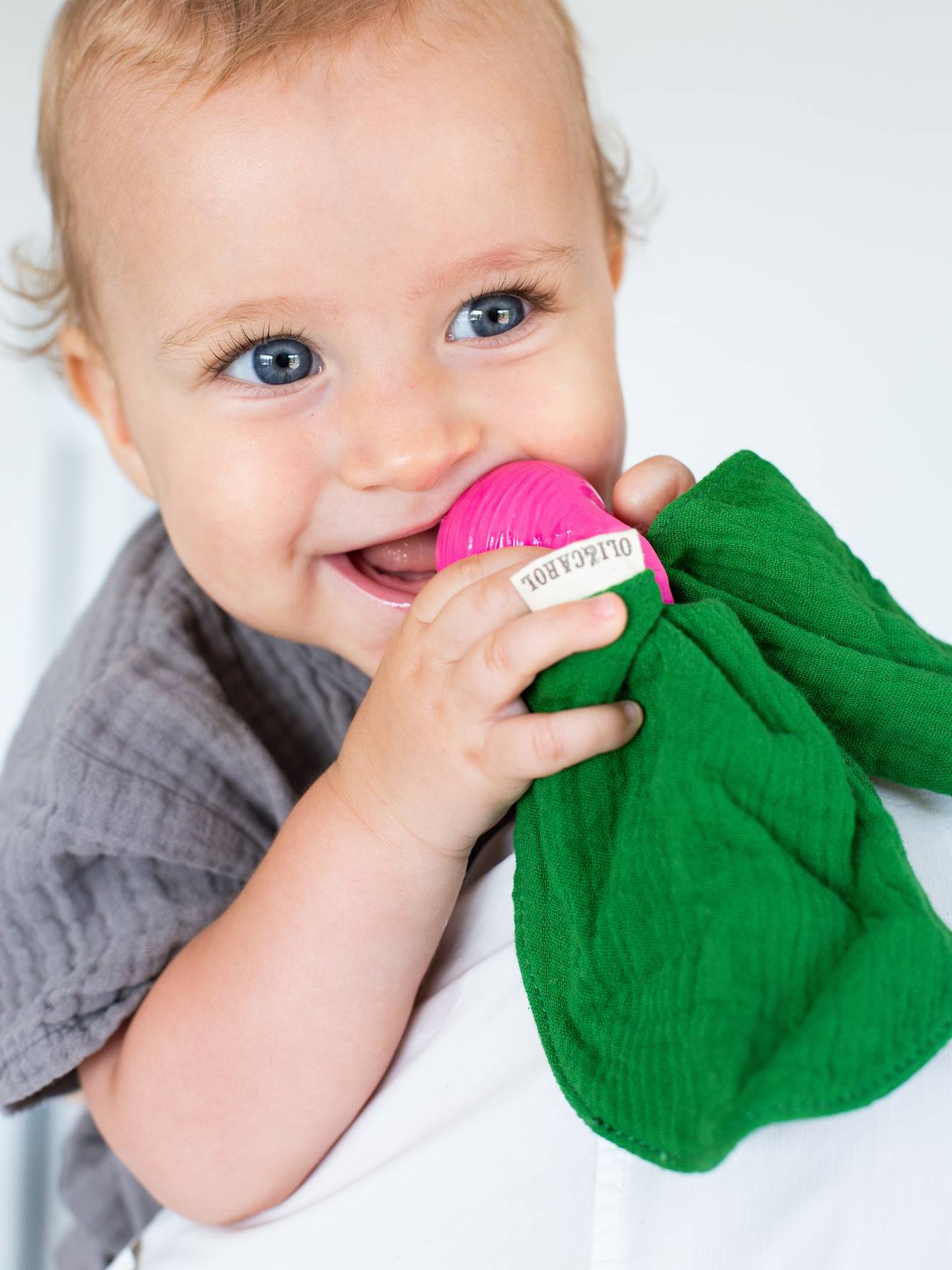 Mini doudou ramona le radis - rose