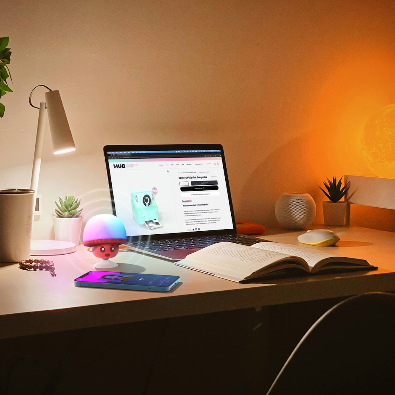 Mini enceinte champignon avec lumières LED & ventouse rose