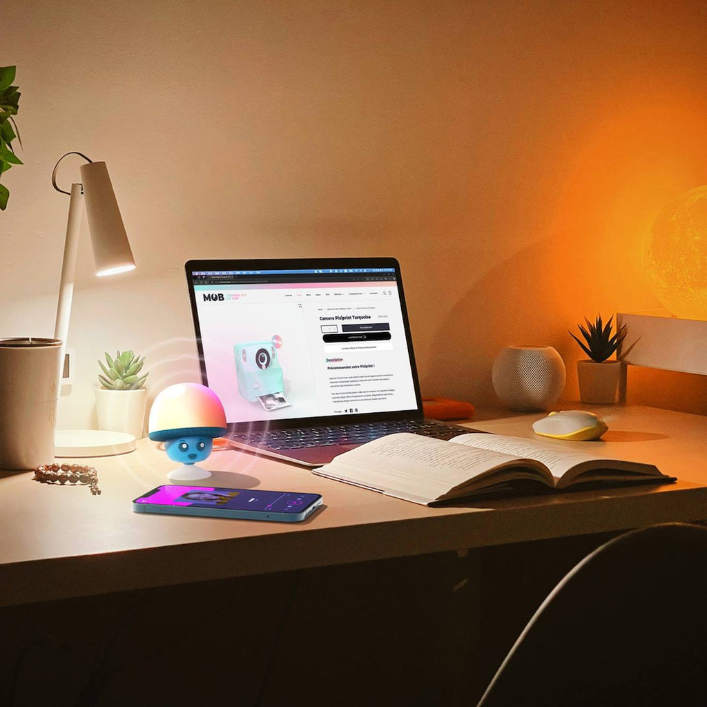 Mini enceinte champignon avec lumières LED & ventouse bleu