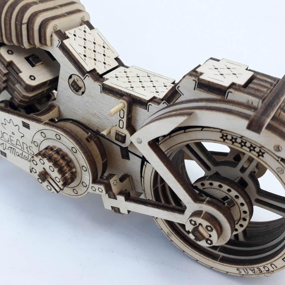 Moto VM-02 en Bois à Monter - Maquette Bois Ugears