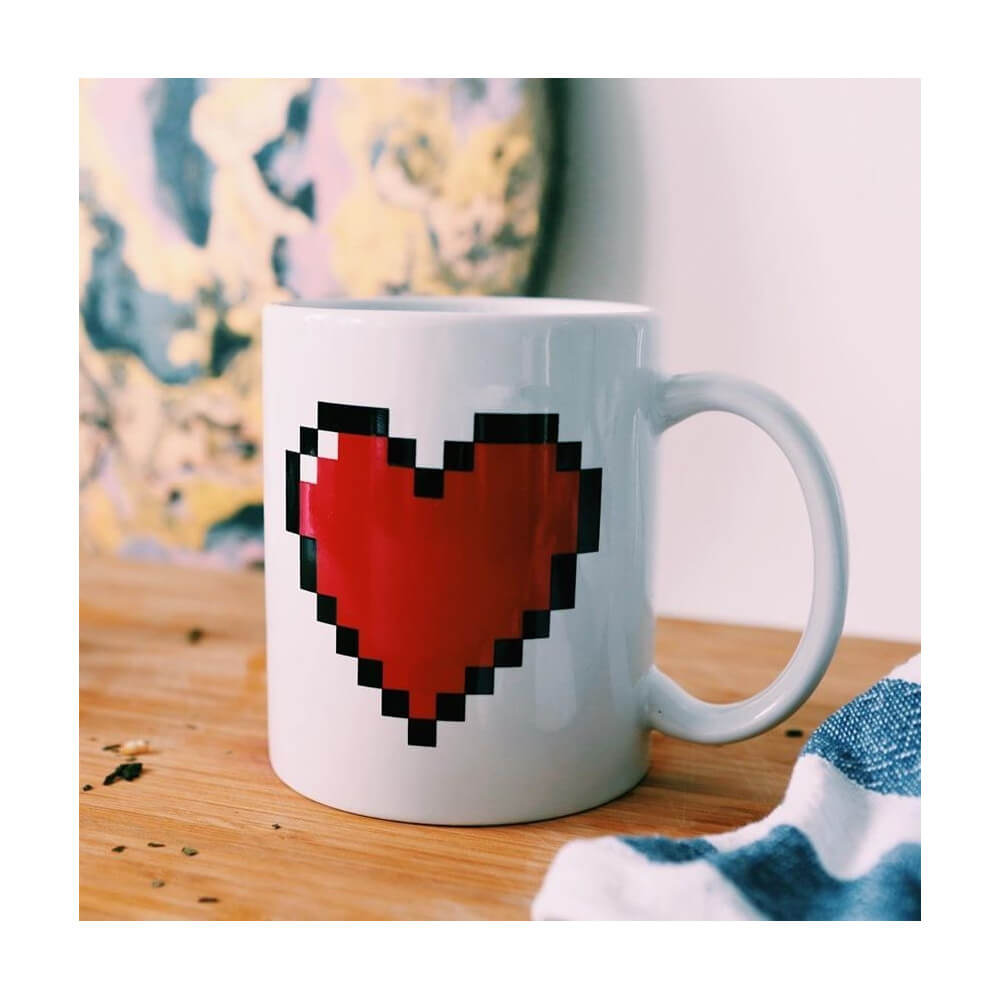 Mug Coeur Pixels Thermoréactif - Mug Original Kikkerland