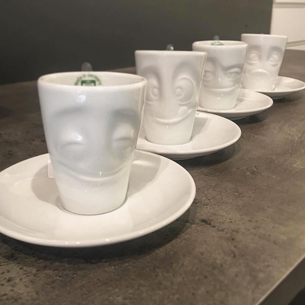 Mug Expresso avec Soucoupe Humeur du Matin Perplexe - Tasse à Café Originale Tassen