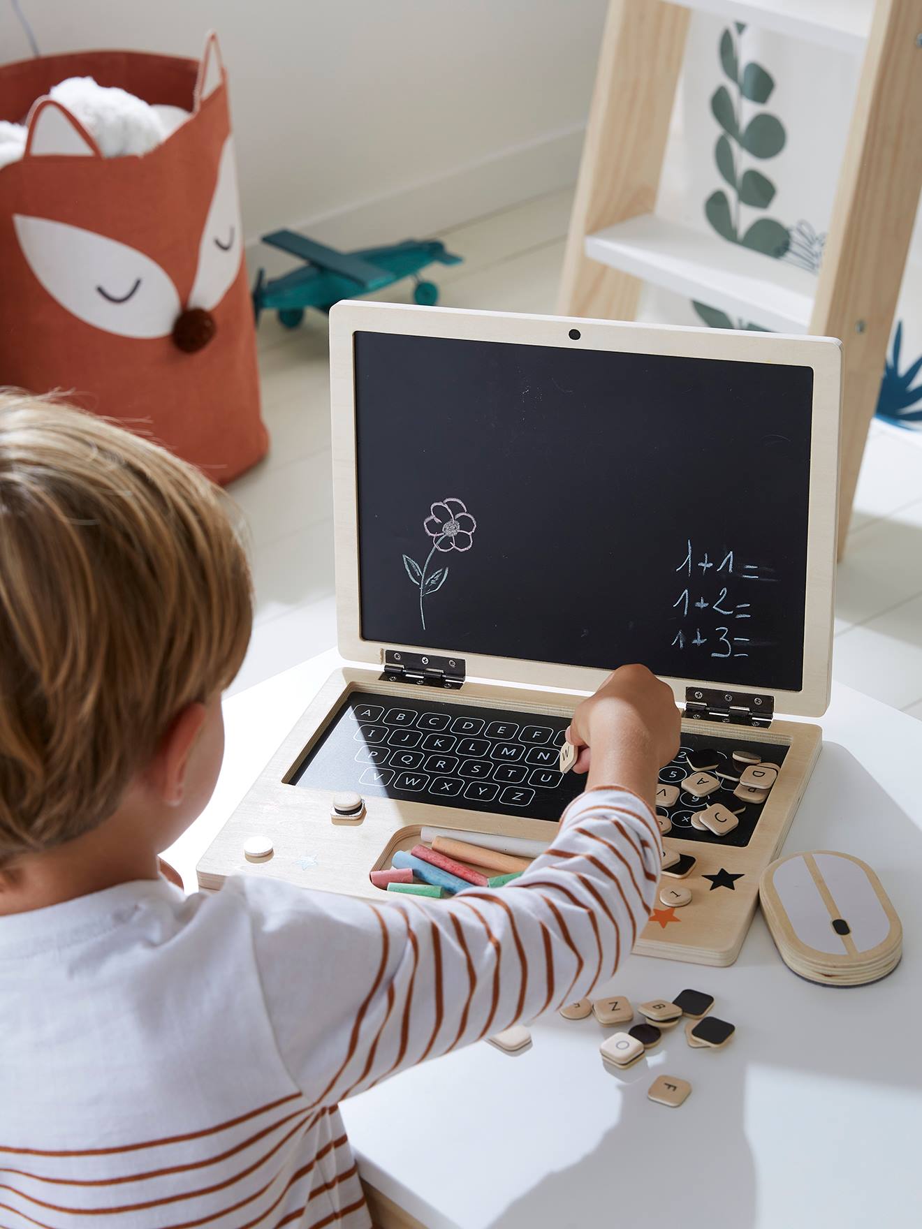 Ordinateur portable en bois FSC noir