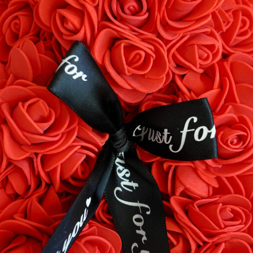 Ourson en Roses Artificielles en Coffret - Objet Déco Original