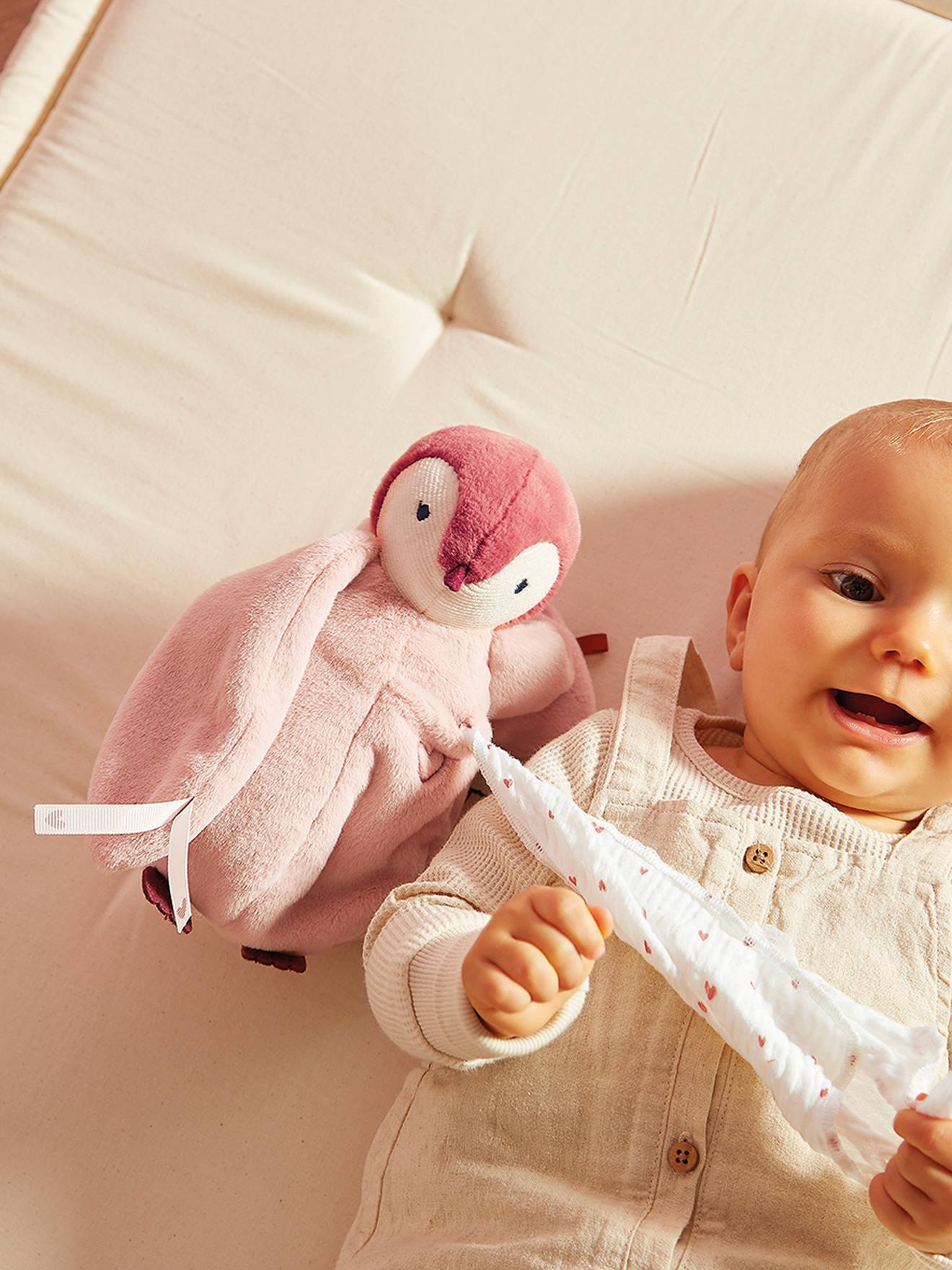Peluche à bisous manchot complices - rose