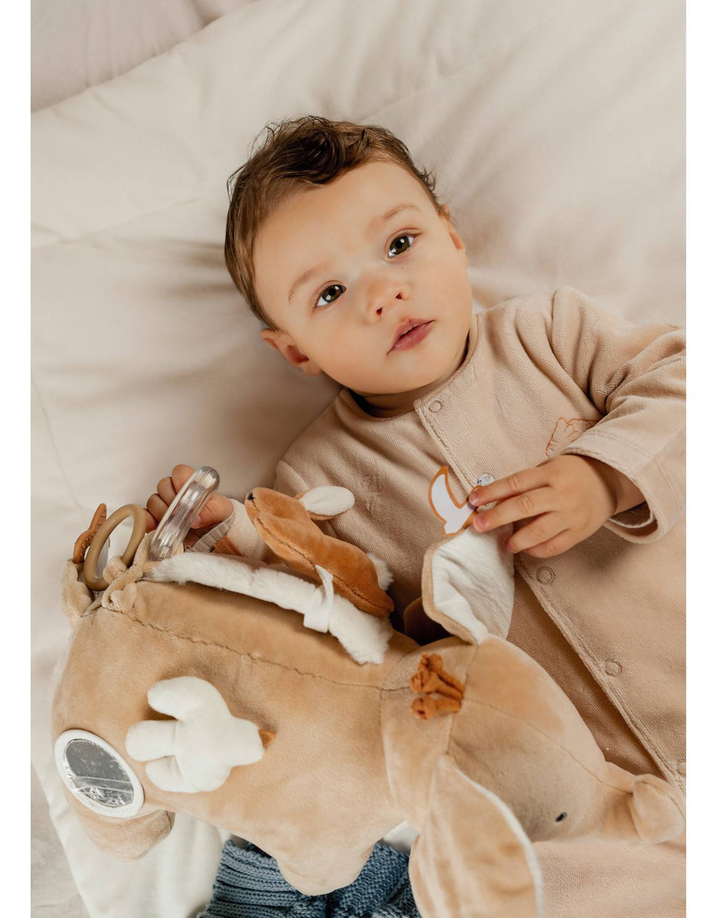 Peluche d'activités bali en veloudoux et mousseline beige
