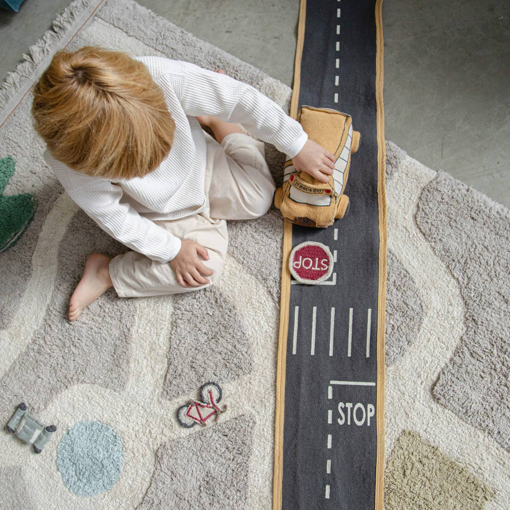 Peluche en coton ride & roll miel, gris foncé, naturel, rou