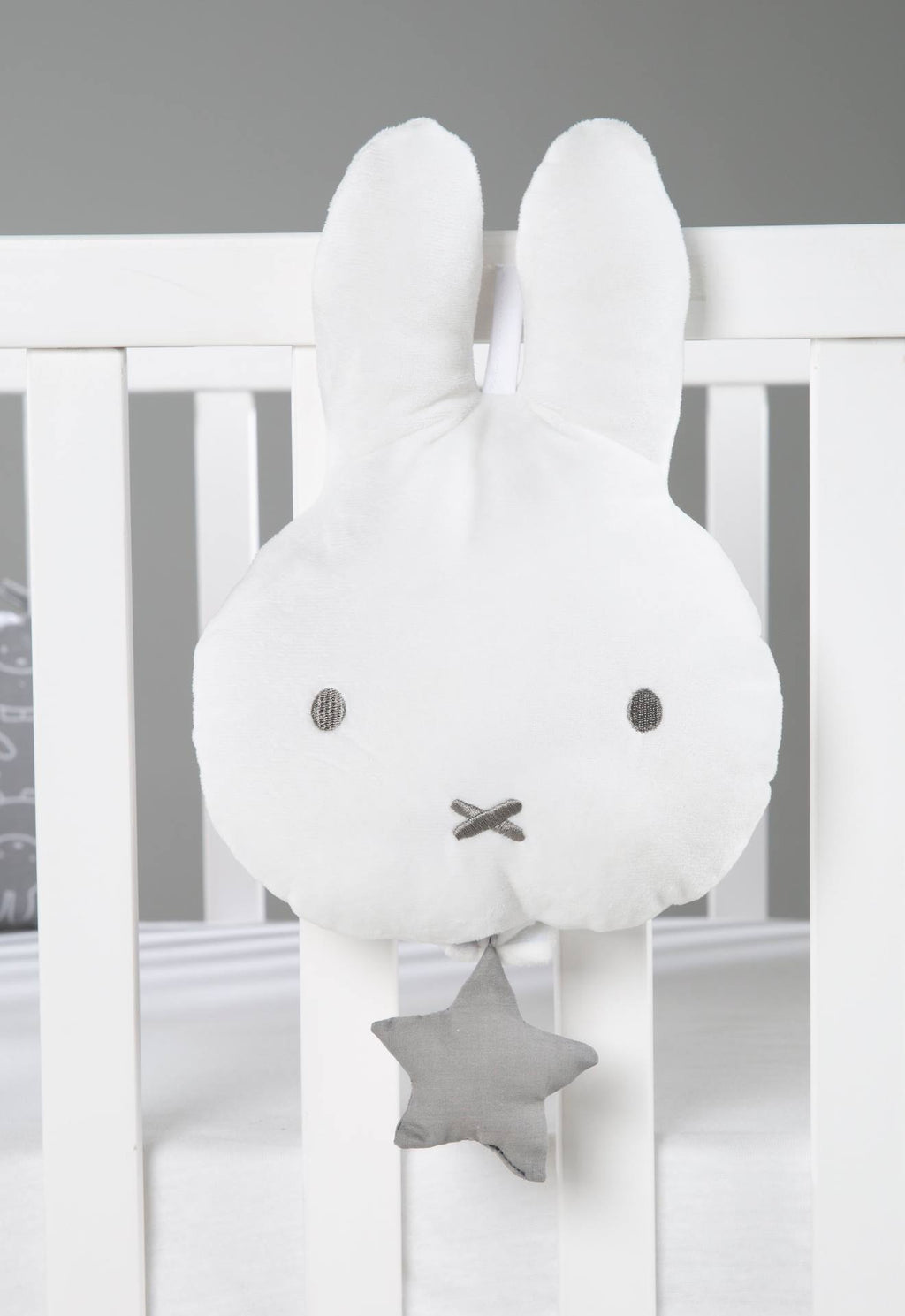 Peluche lapin avec mécanisme musical amovible miffy blanc et gris