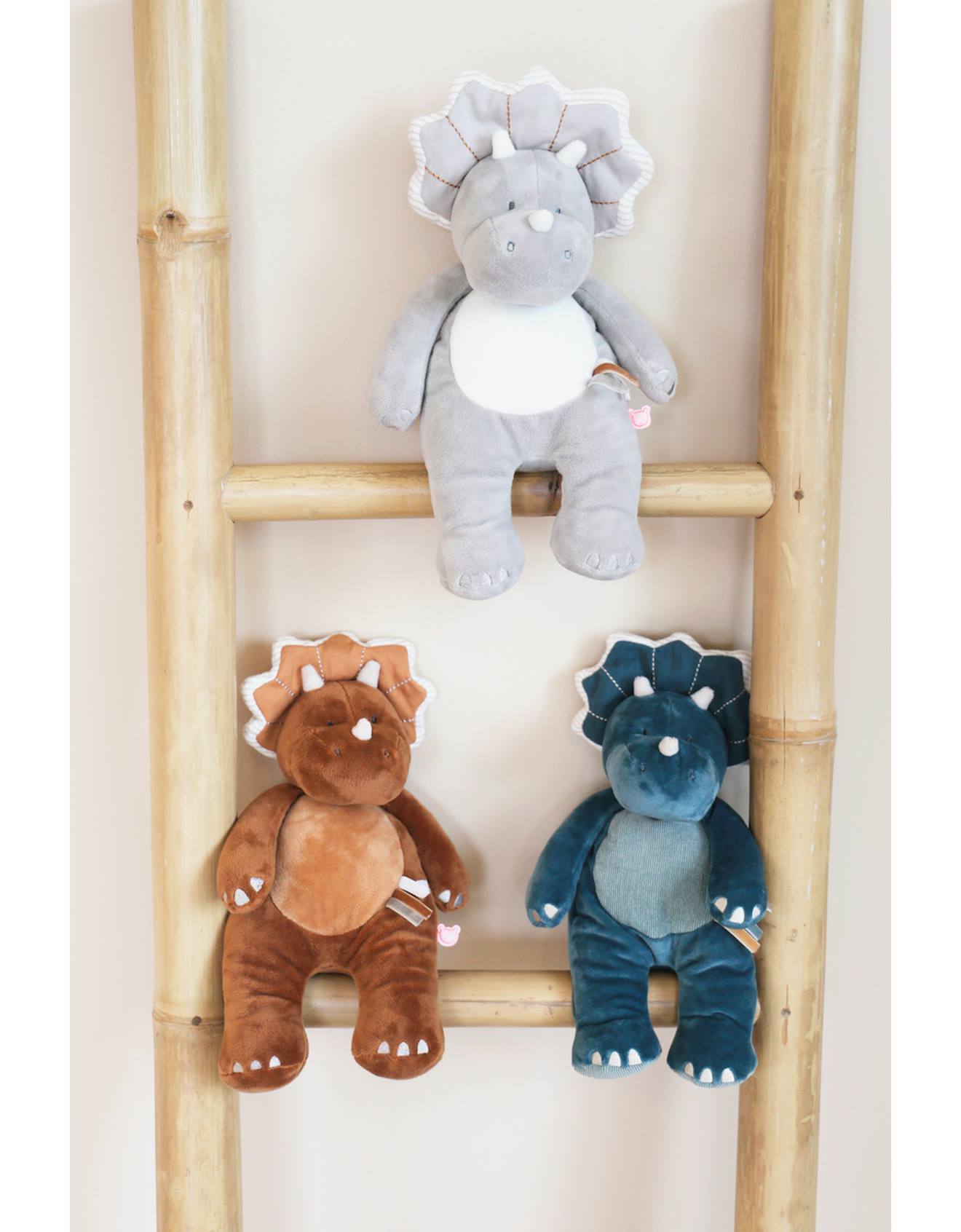 Peluche small ops en veloudoux gris