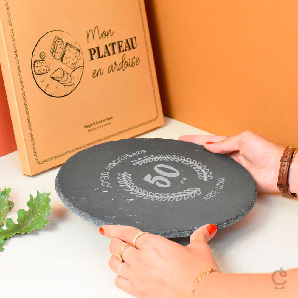 Plateau Ardoise Rond Anniversaire à Personnaliser - Plateau Personnalisé CadoMaestro