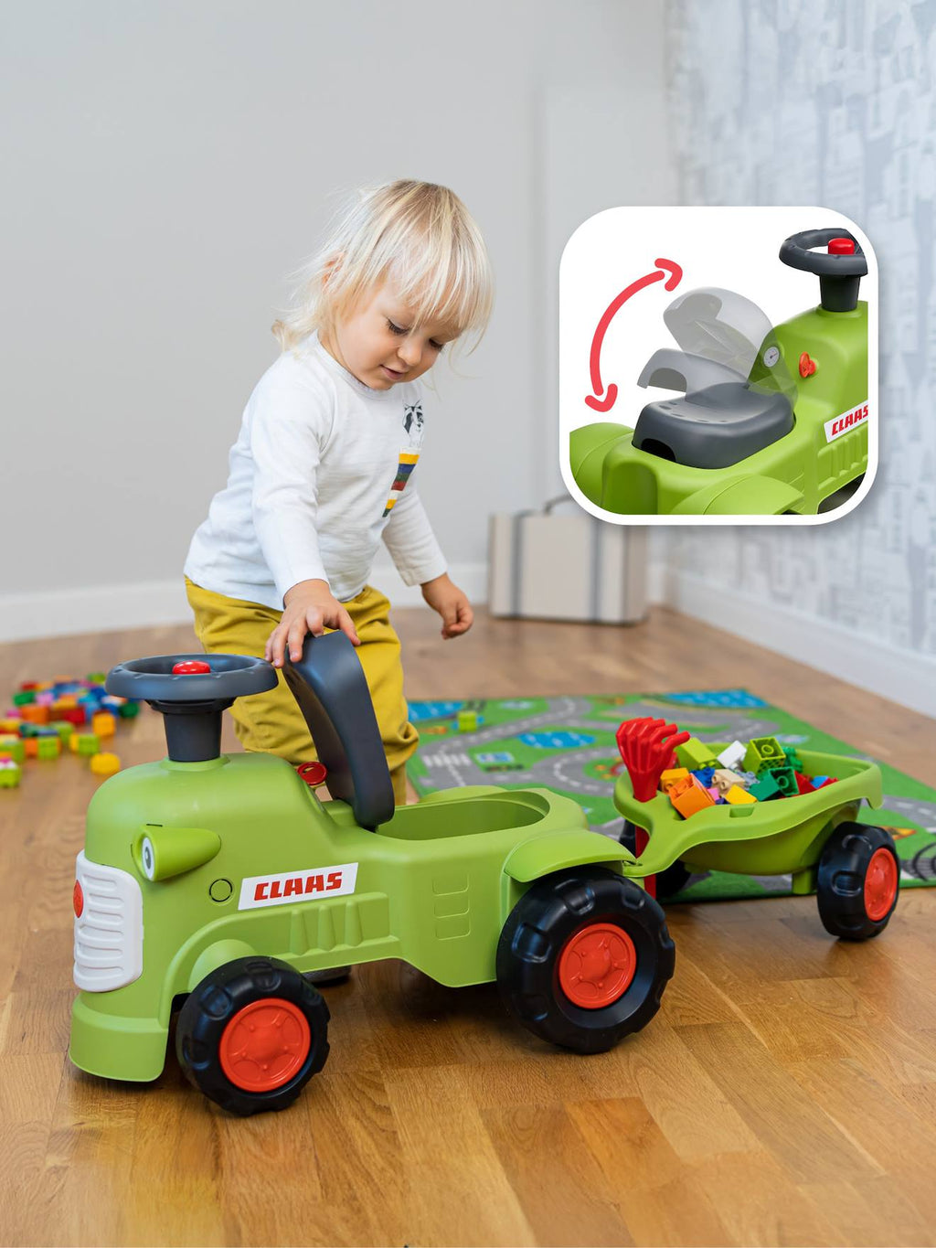 Porteur tracteur avec remorque vert claas
