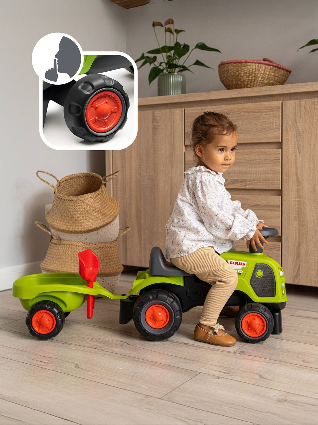 Porteur tracteur claas 1er âge avec roues silencieuses et remorque vert claas