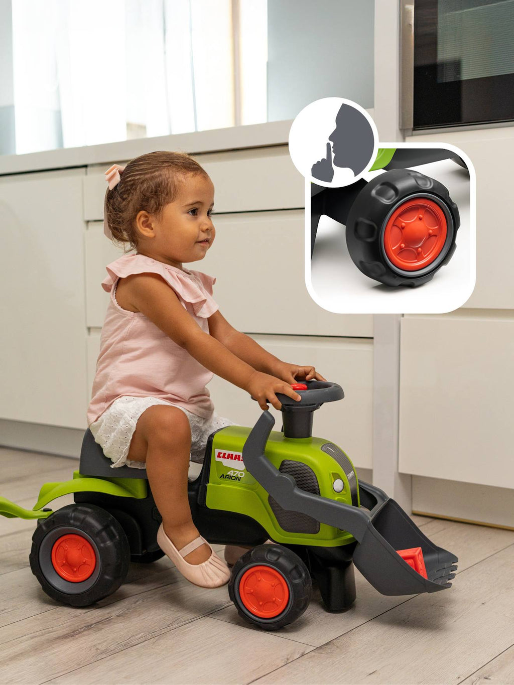 Porteur tractopelle claas 1er âge avec roues silencieuses et remorque vert claas